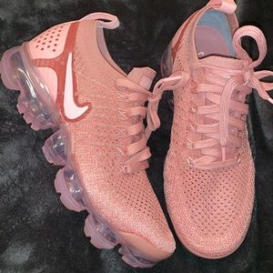 NIKE women’s vapormax